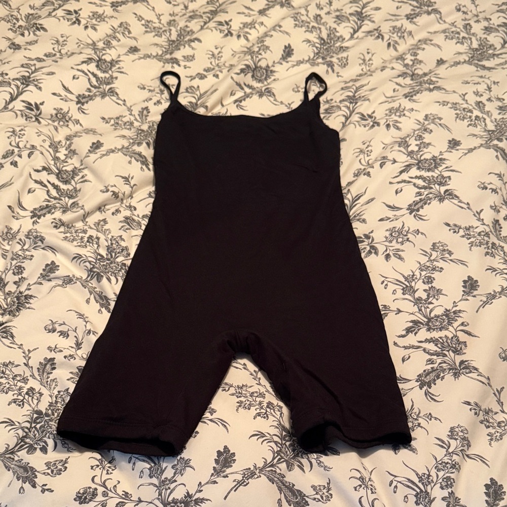 Shorts Spaghetti Strap Bumpsuit Black Jumpsuit (maternity)